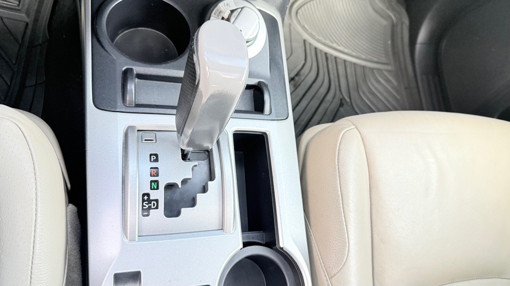 2011 Toyota 4Runner Image 23