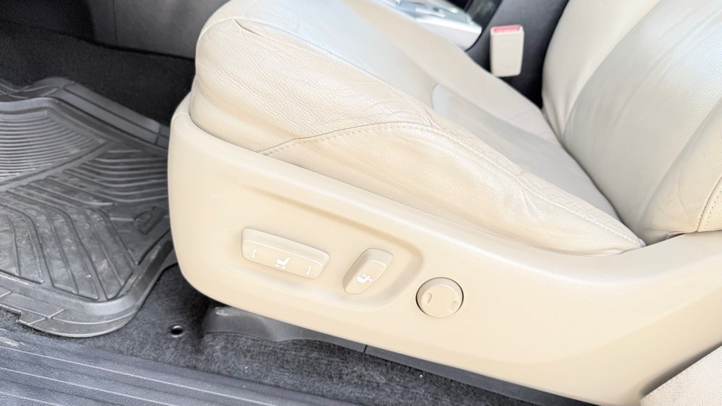 2011 Toyota 4Runner Image 29