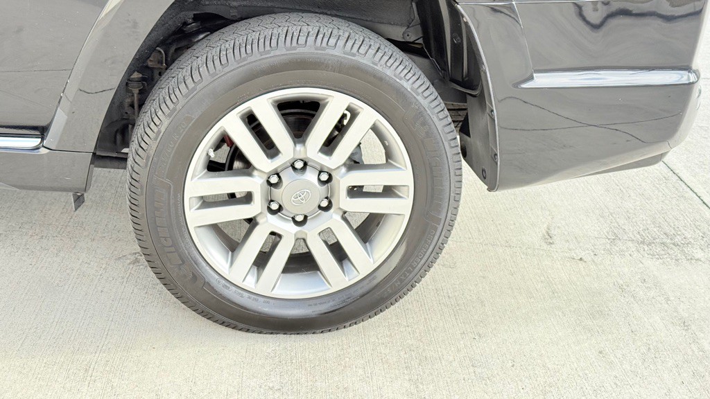 2011 Toyota 4Runner Image 30