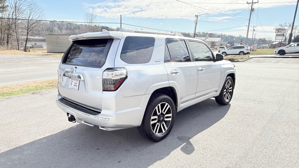 2018 Toyota 4Runner Image 5