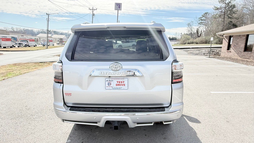 2018 Toyota 4Runner Image 8