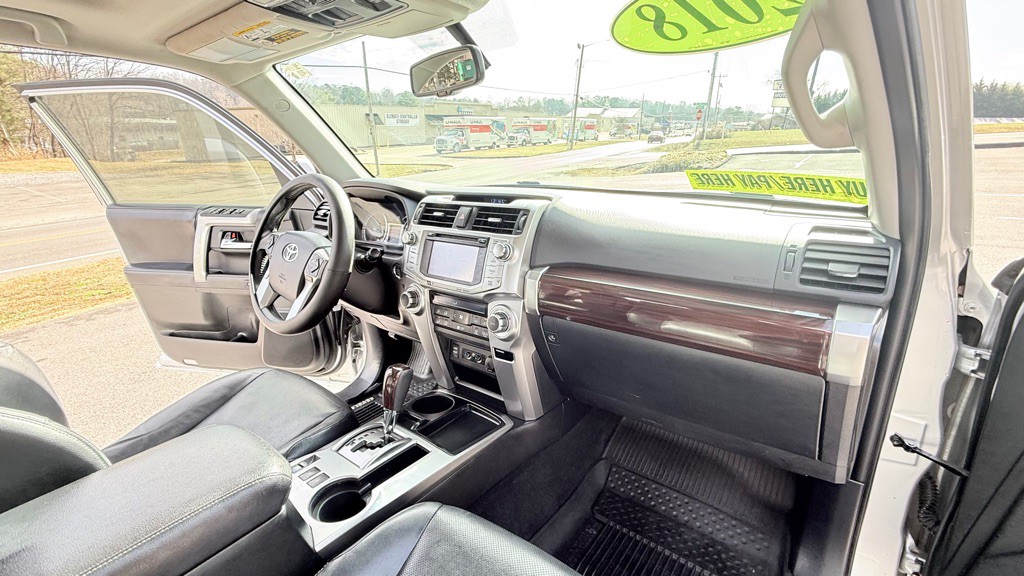 2018 Toyota 4Runner Image 16