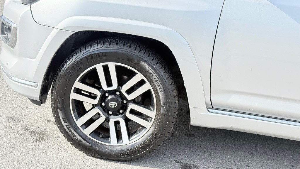 2018 Toyota 4Runner Image 20