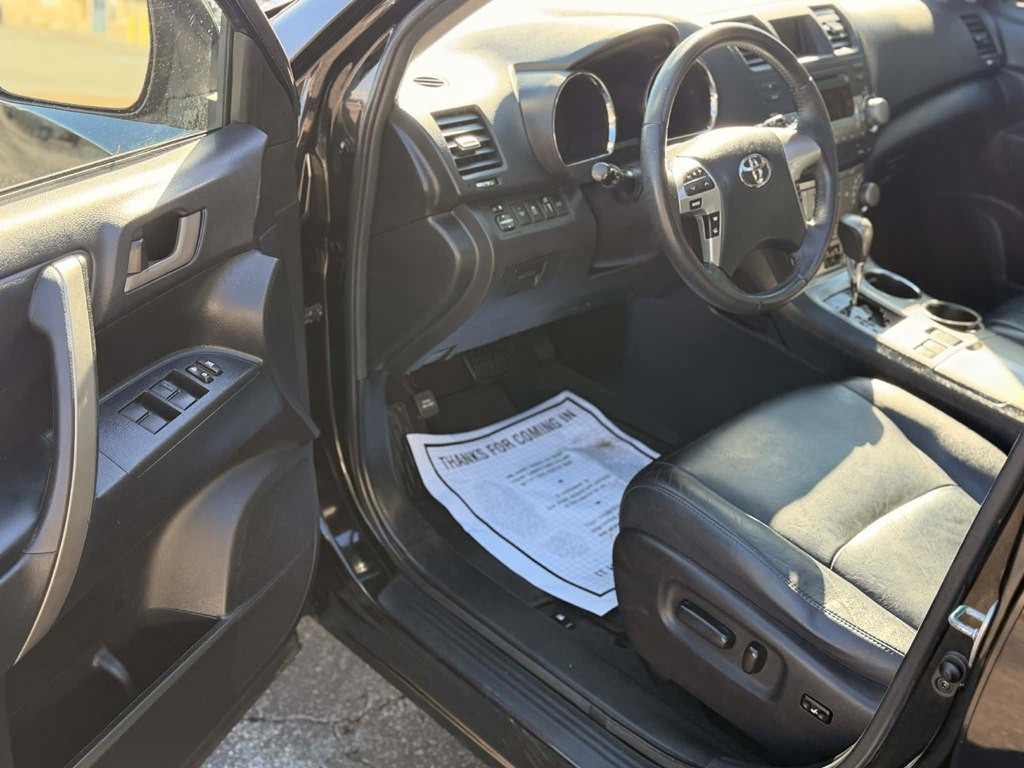 2011 Toyota Highlander Image 7