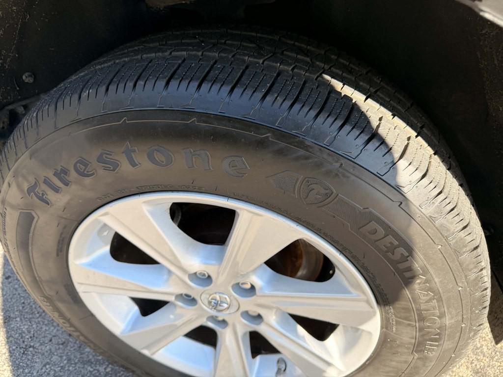 2011 Toyota Highlander Image 23