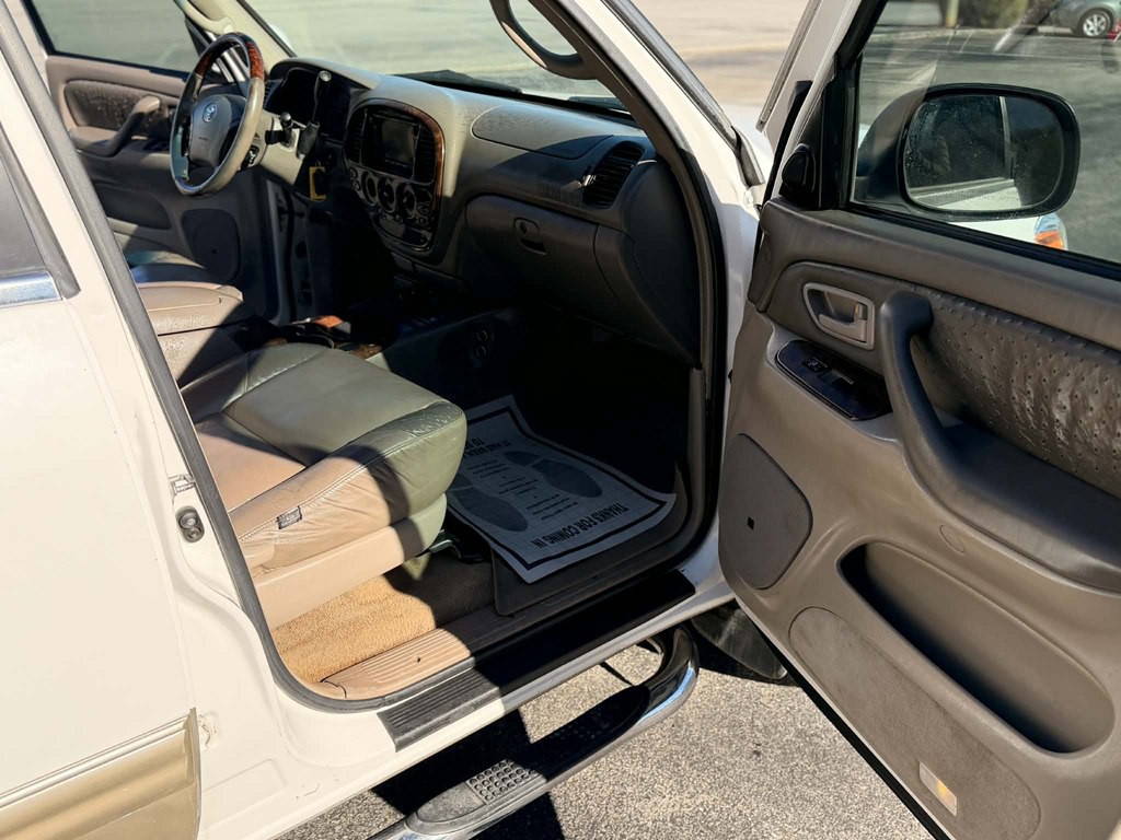 2005 Toyota Tundra Image 8