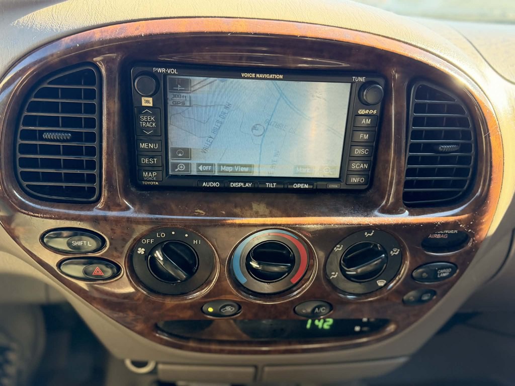 2005 Toyota Tundra Image 10