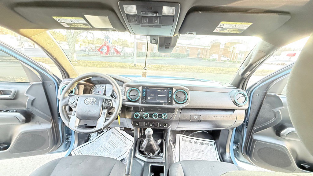 2019 Toyota Tacoma Image 14