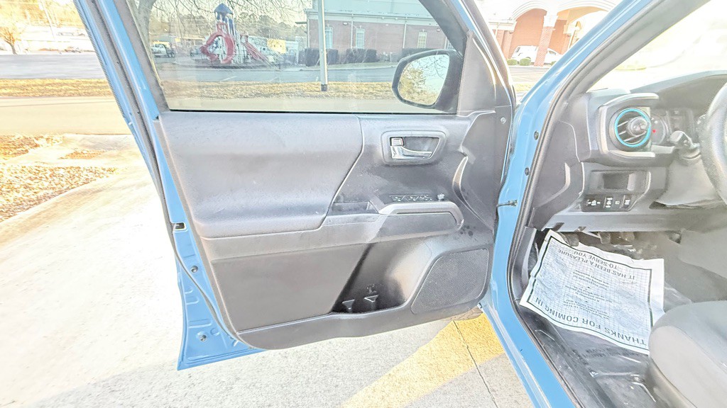 2019 Toyota Tacoma Image 29