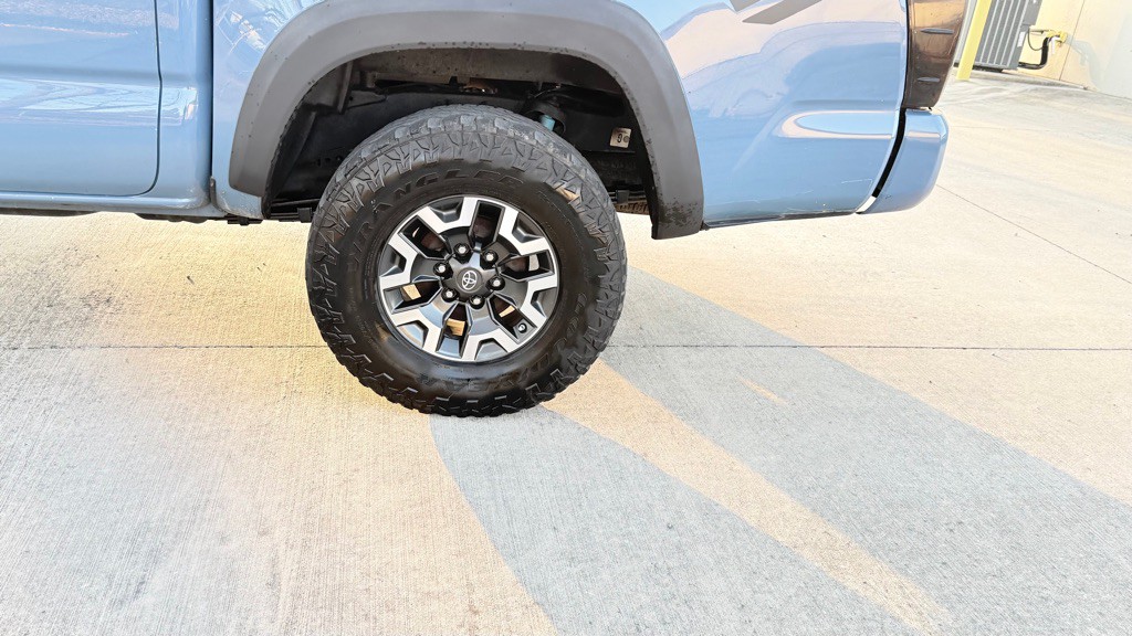 2019 Toyota Tacoma Image 32