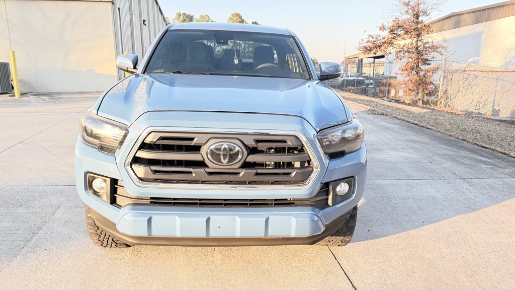 2019 Toyota Tacoma Image 35