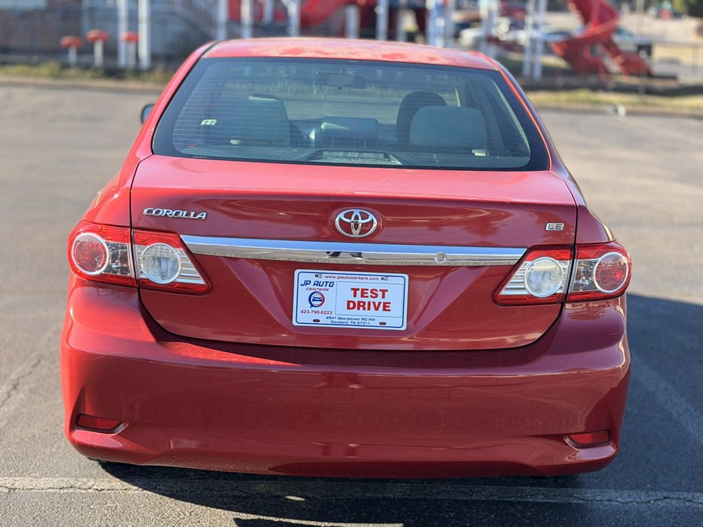 2013 Toyota Corolla Image 25