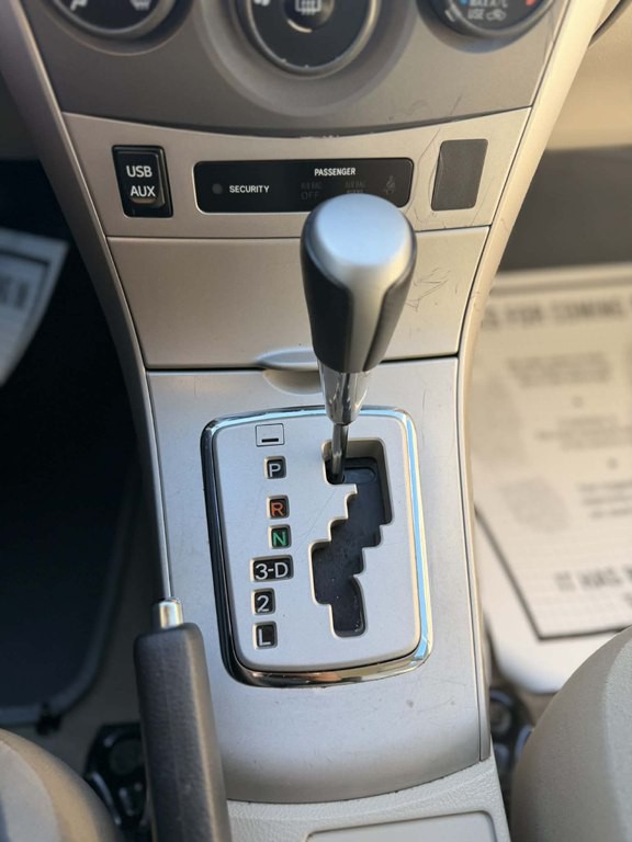 2013 Toyota Corolla Image 27