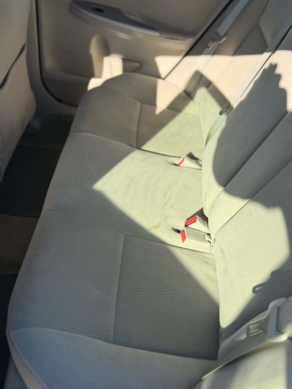 2013 Toyota Corolla Image 35