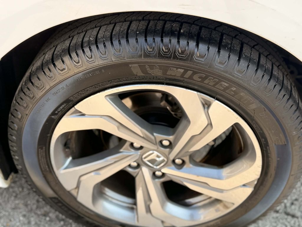 2018 Honda Accord Image 18