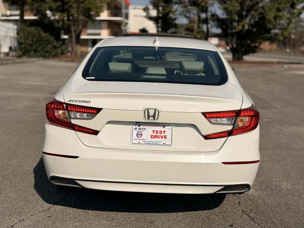 2018 Honda Accord Image 25