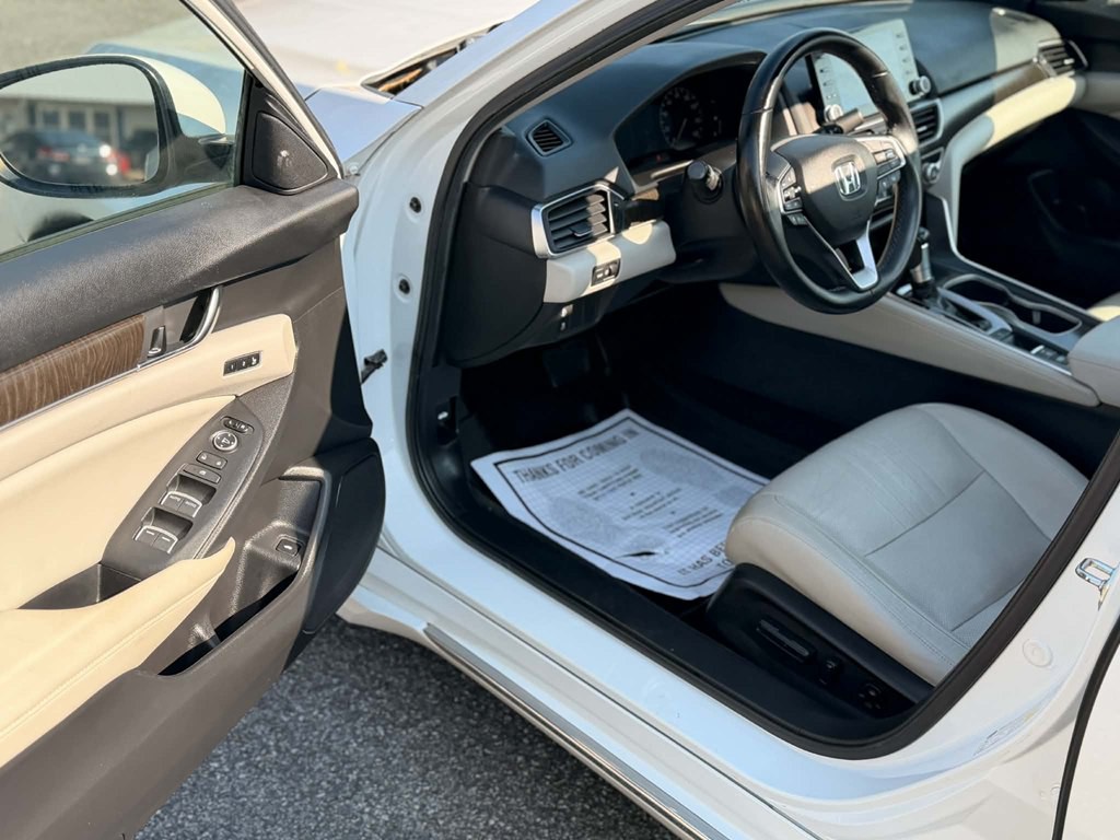 2018 Honda Accord Image 26