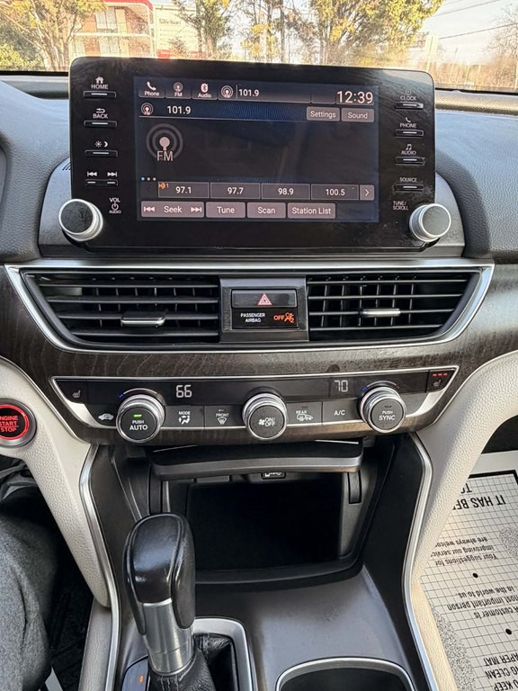 2018 Honda Accord Image 28