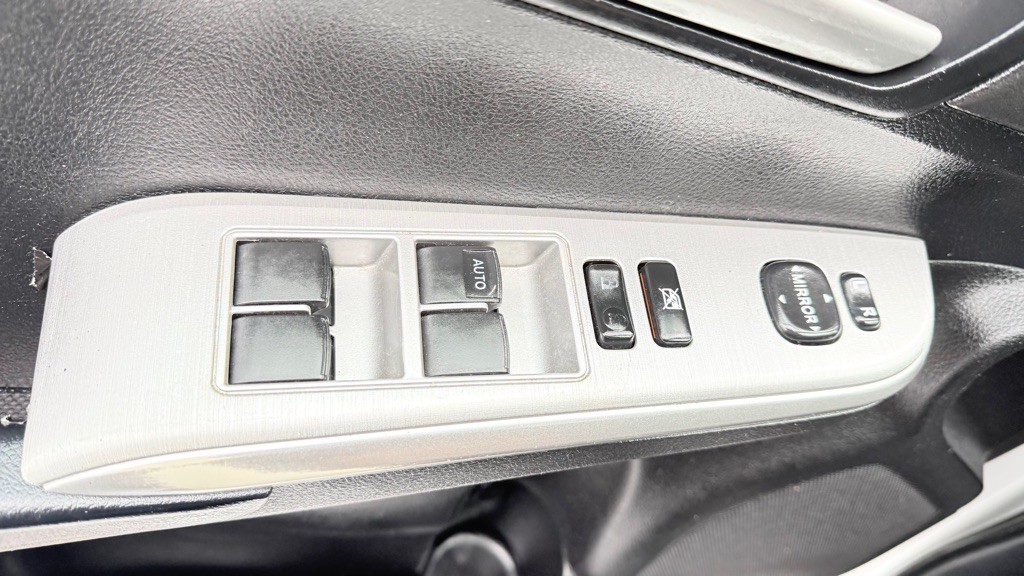 2012 Toyota Camry Image 23