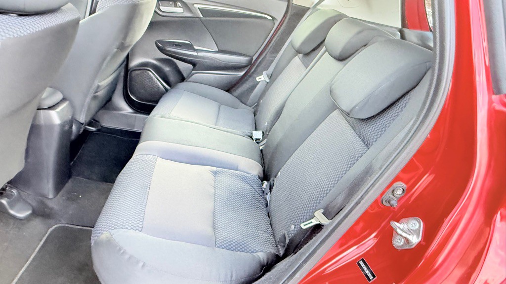 2018 Honda Fit Image 9