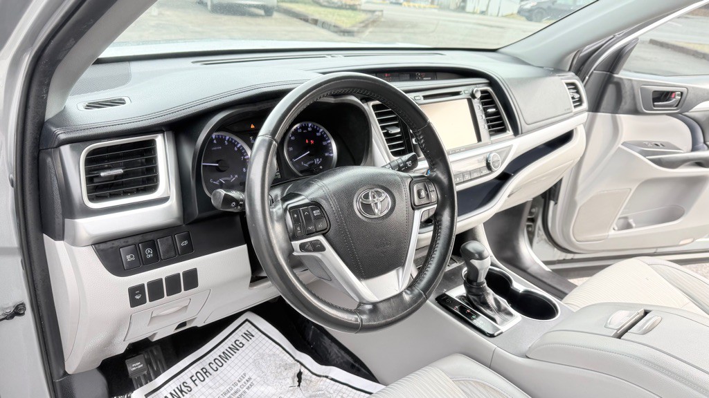 2019 Toyota Highlander Image 15