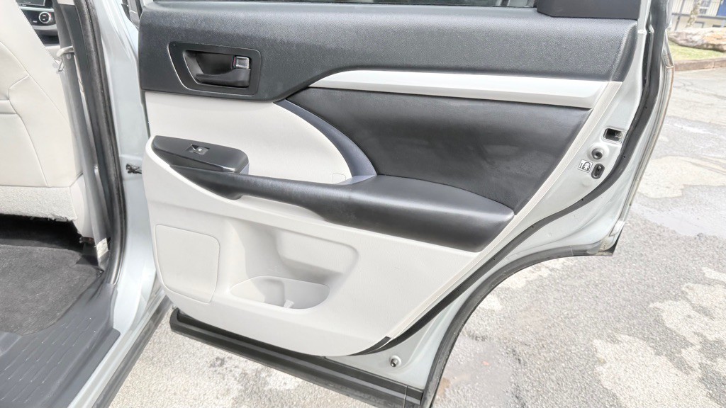 2019 Toyota Highlander Image 25