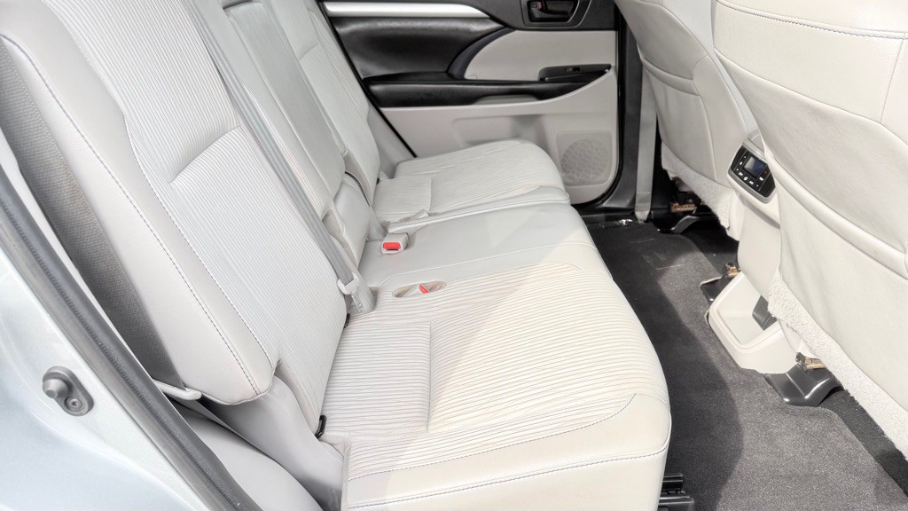 2019 Toyota Highlander Image 26