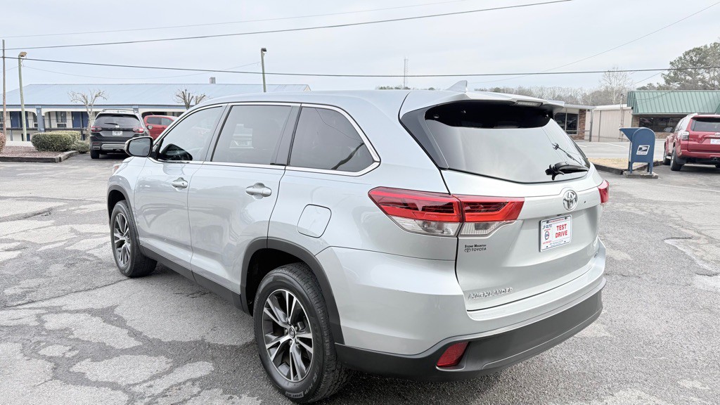 2019 Toyota Highlander Image 28