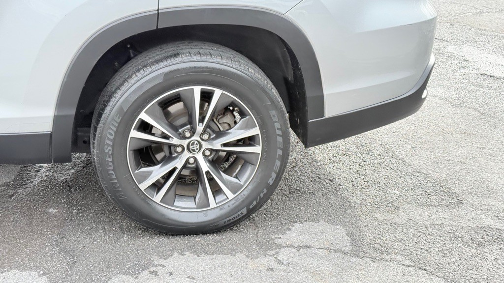 2019 Toyota Highlander Image 30