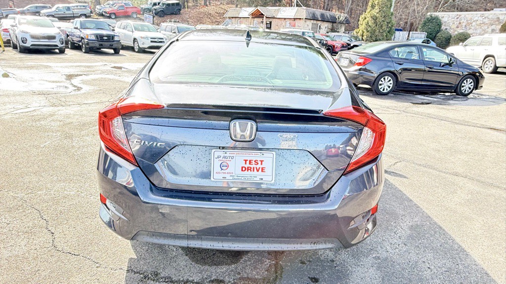 2018 Honda Civic Image 8