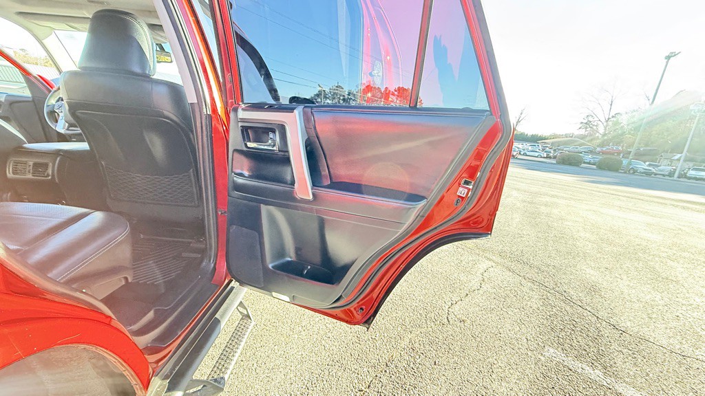 2015 Toyota 4Runner Image 29