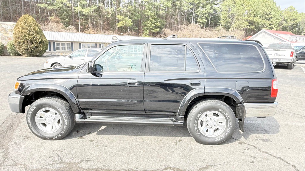 2000 Toyota 4Runner Image 8