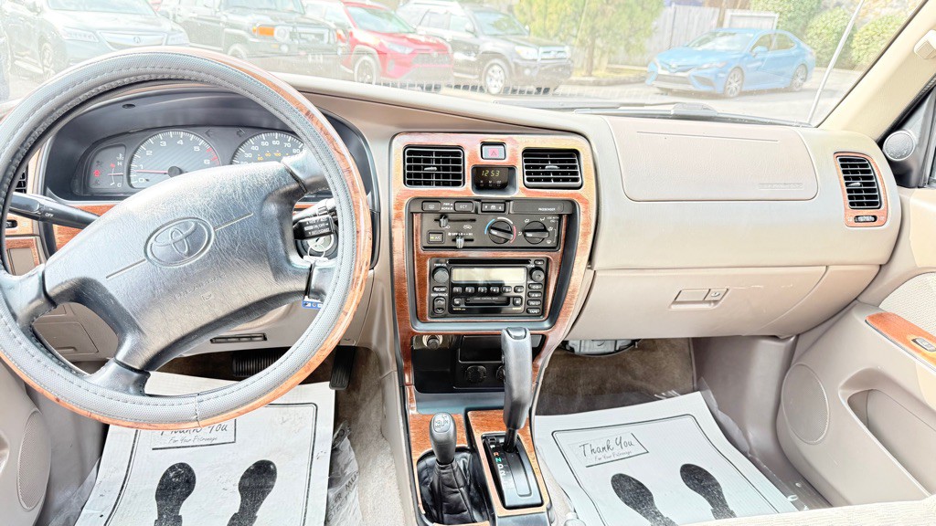 2000 Toyota 4Runner Image 14