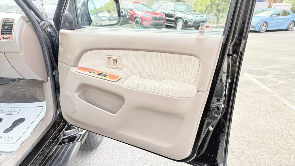 2000 Toyota 4Runner Image 33