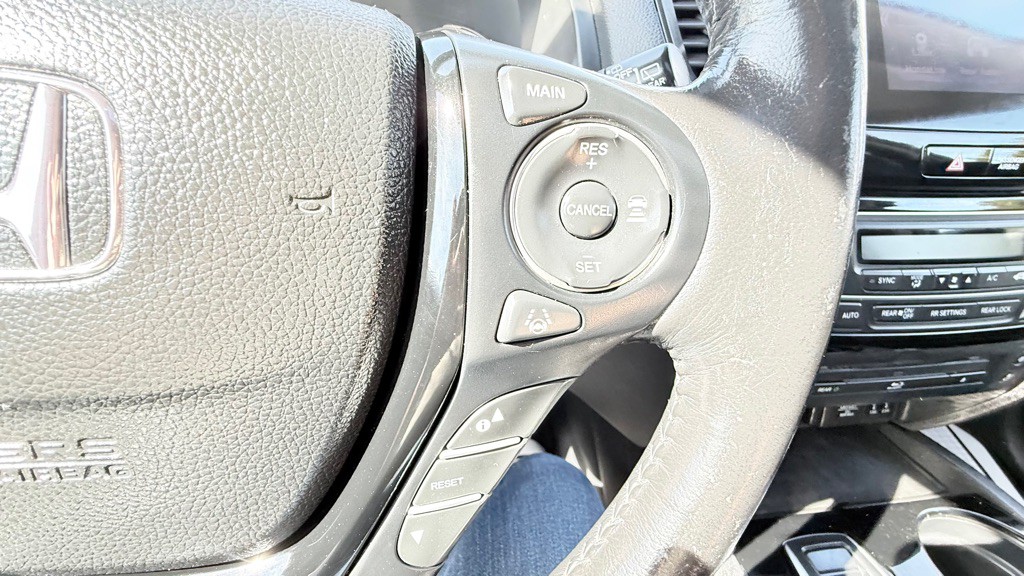 2016 Honda Pilot Image 25