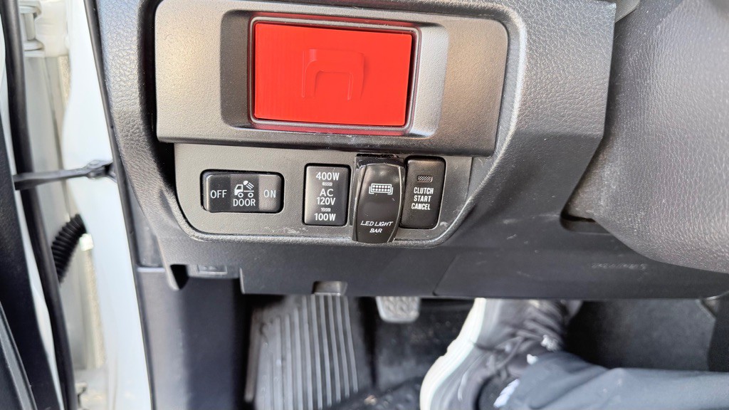 2016 Toyota Tacoma Image 21