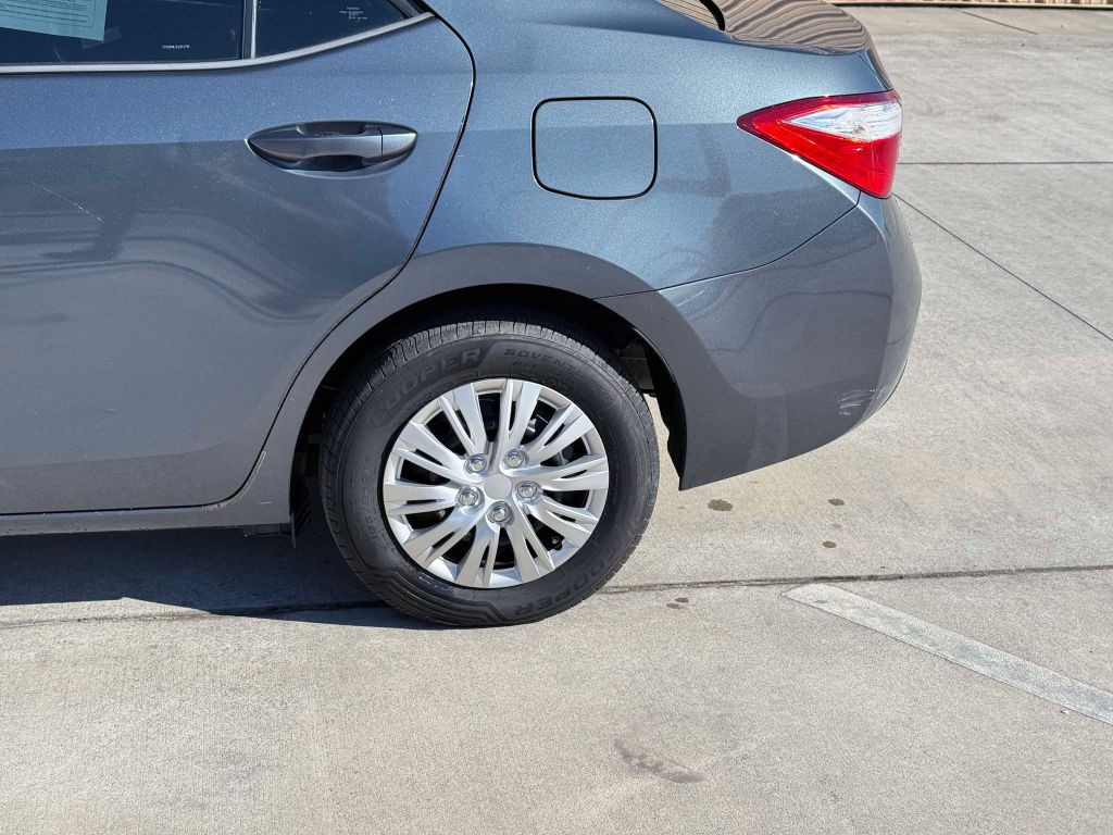 2014 Toyota Corolla Image 12