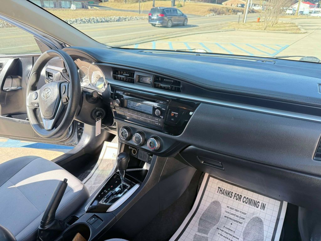 2014 Toyota Corolla Image 14