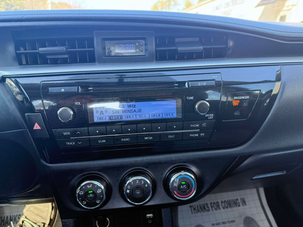 2014 Toyota Corolla Image 15