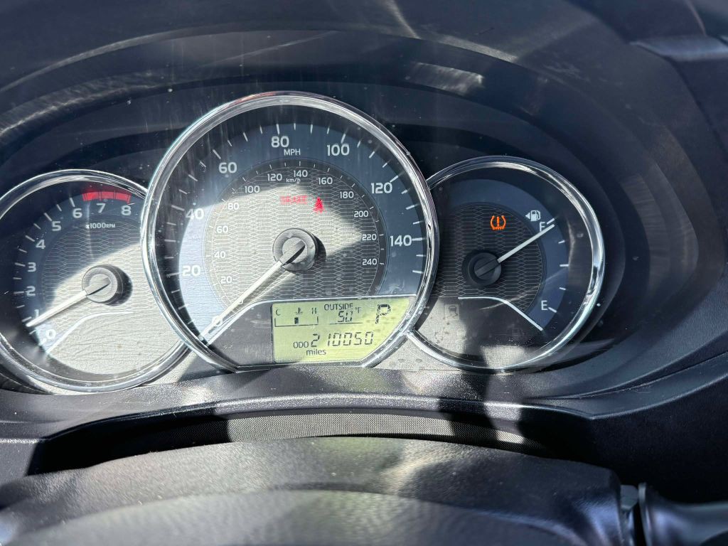 2014 Toyota Corolla Image 16