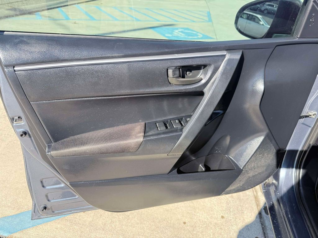 2014 Toyota Corolla Image 20