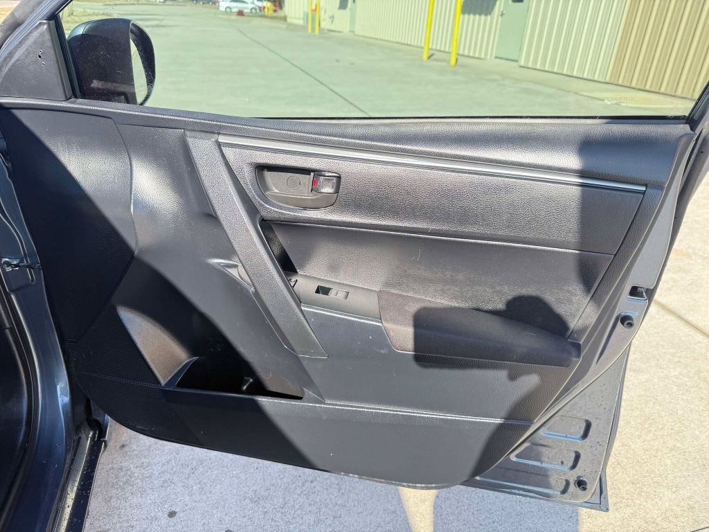 2014 Toyota Corolla Image 21