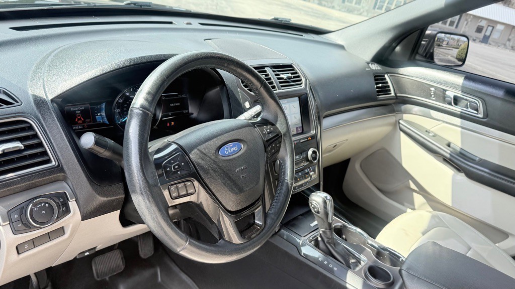 2019 Ford Explorer Image 10