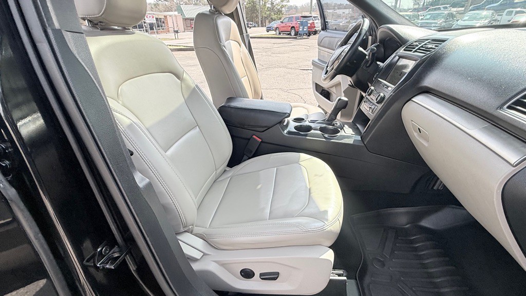 2019 Ford Explorer Image 18