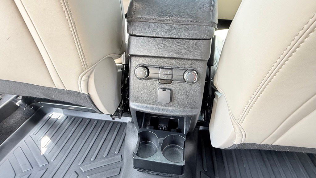 2019 Ford Explorer Image 26