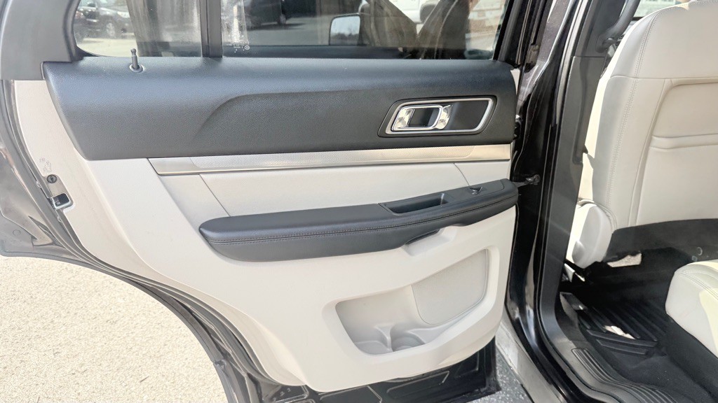 2019 Ford Explorer Image 27