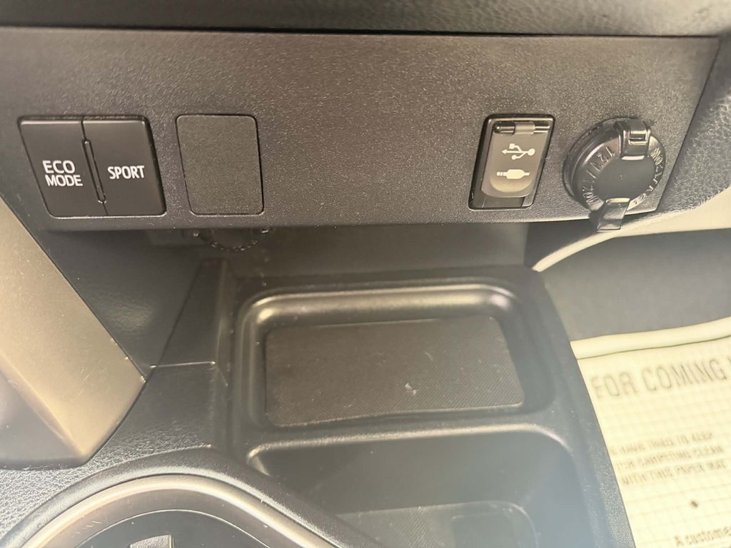 2017 Toyota Rav4 Image 15