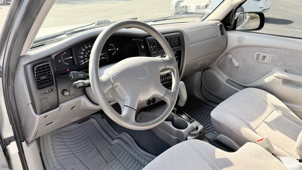 2001 Toyota Tacoma Image 11