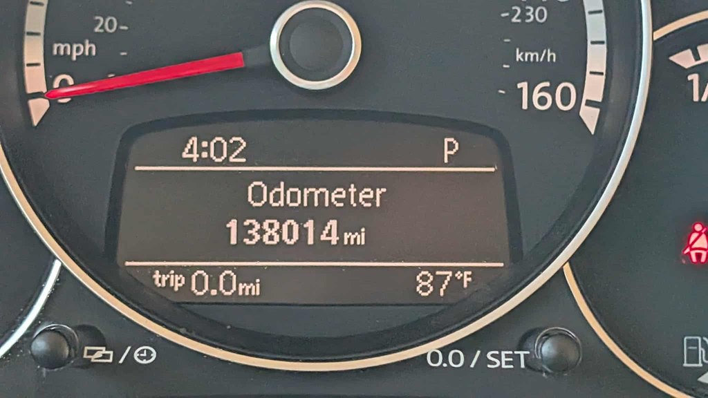 2015 Volkswagen Beetle Image 12