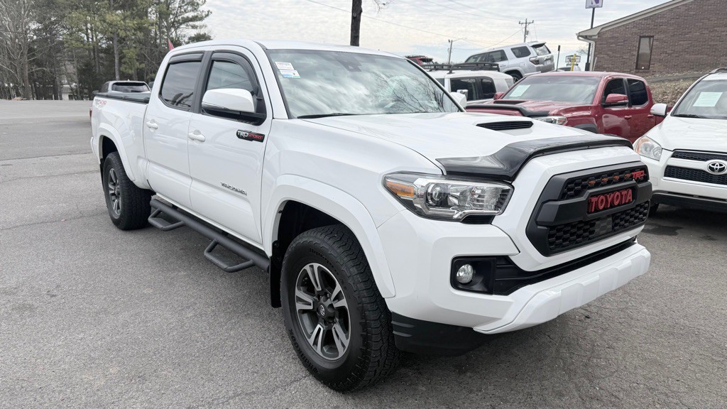 2019 Toyota Tacoma Image 3